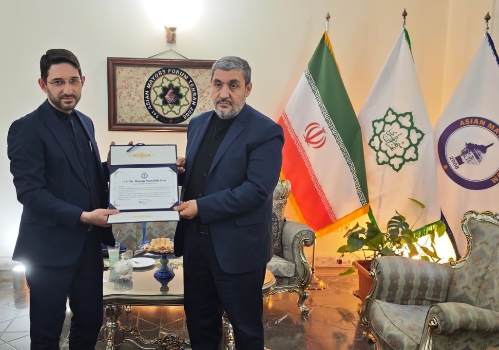 AMF SG hosts delegation from member city of Khoy