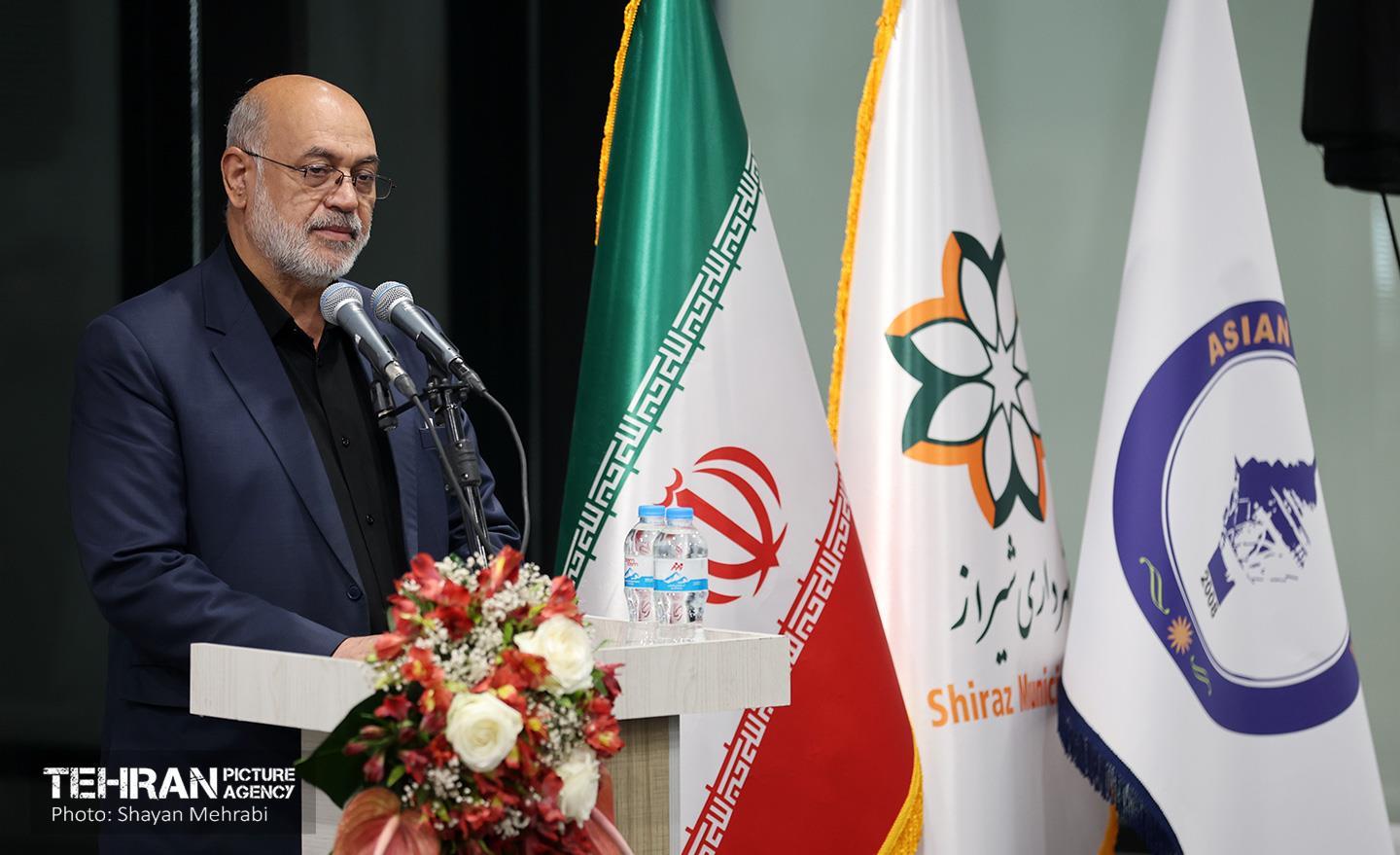 نمایشگاه-آثار-منتخب-فستیوال-بین-المللی-نقاشی-کودکان-رنگ-بهشت-47