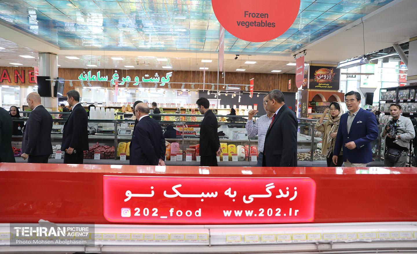 بازدید-هیات-های-خارجی-از-ظرفیت-های-مدیریت-شهری-تهران-در-حوزه-بازارهای-شهری-و-امنیت-غذایی-31